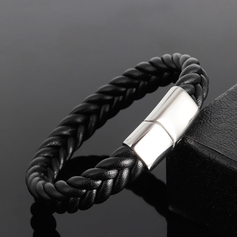 Pulsera de Cuero Negro Biker Iron & Leather