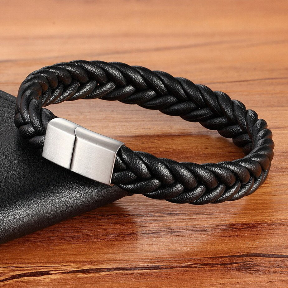 Pulsera de Cuero Negro Biker Iron & Leather